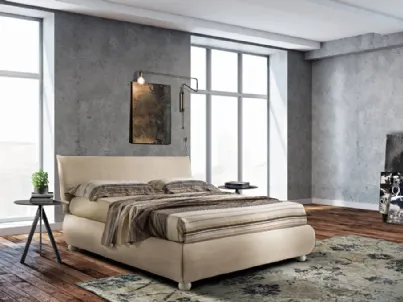 Letto in tessuto beige con giroletto bombato Felix di Artigianaletti